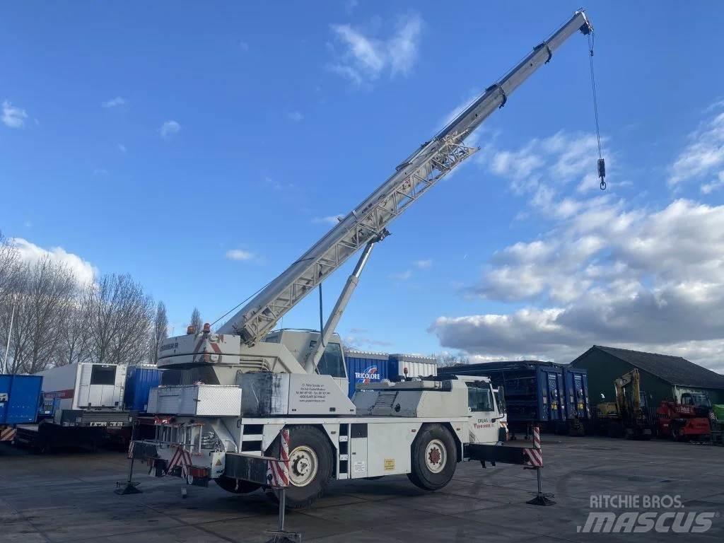 Liebherr LTM1030 Всъдеходни кранове