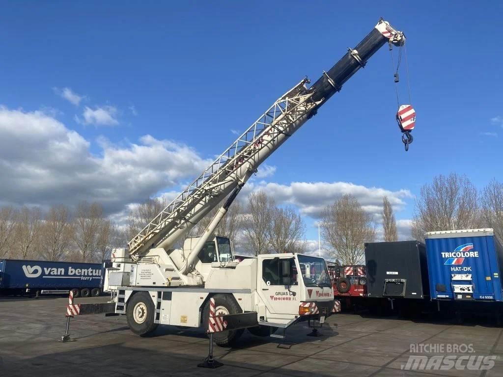 Liebherr LTM1030 Всъдеходни кранове