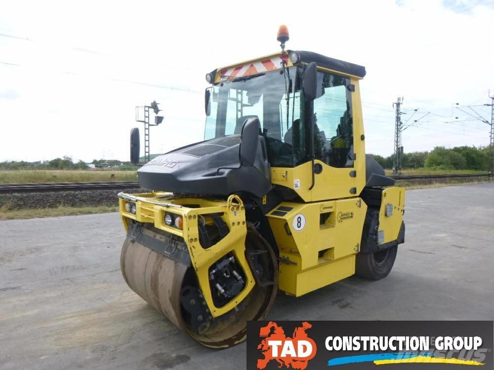 Bomag BW 154 AC Двойни барабанни ролки
