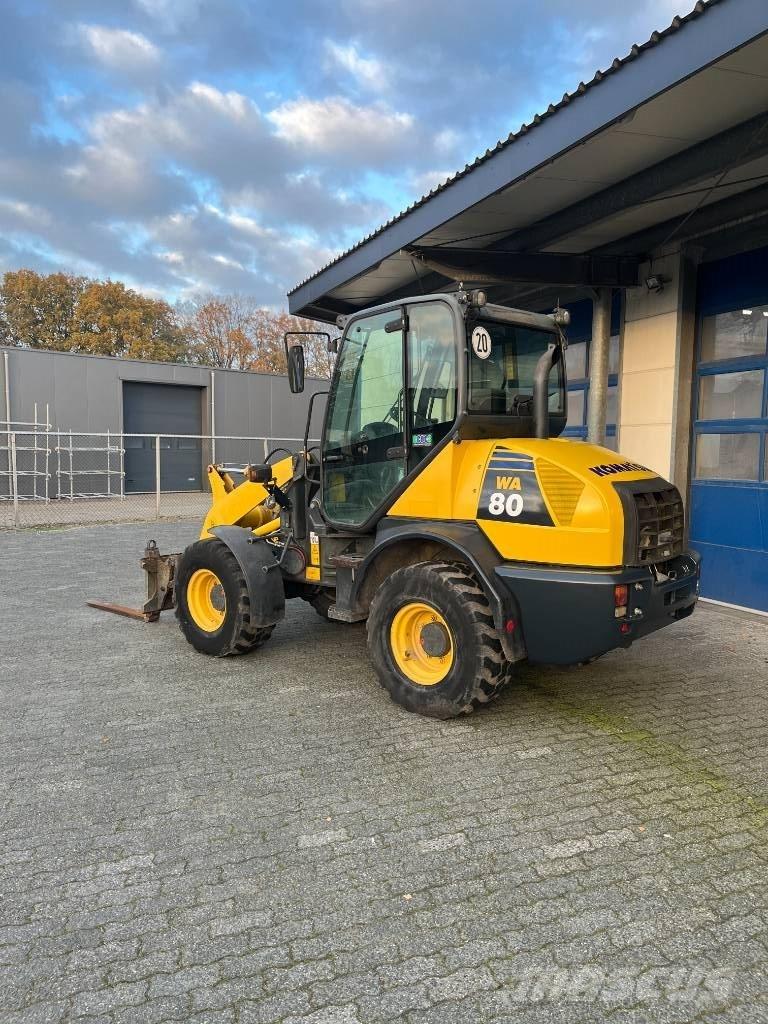 Komatsu WA 80-6 Колесни товарачи