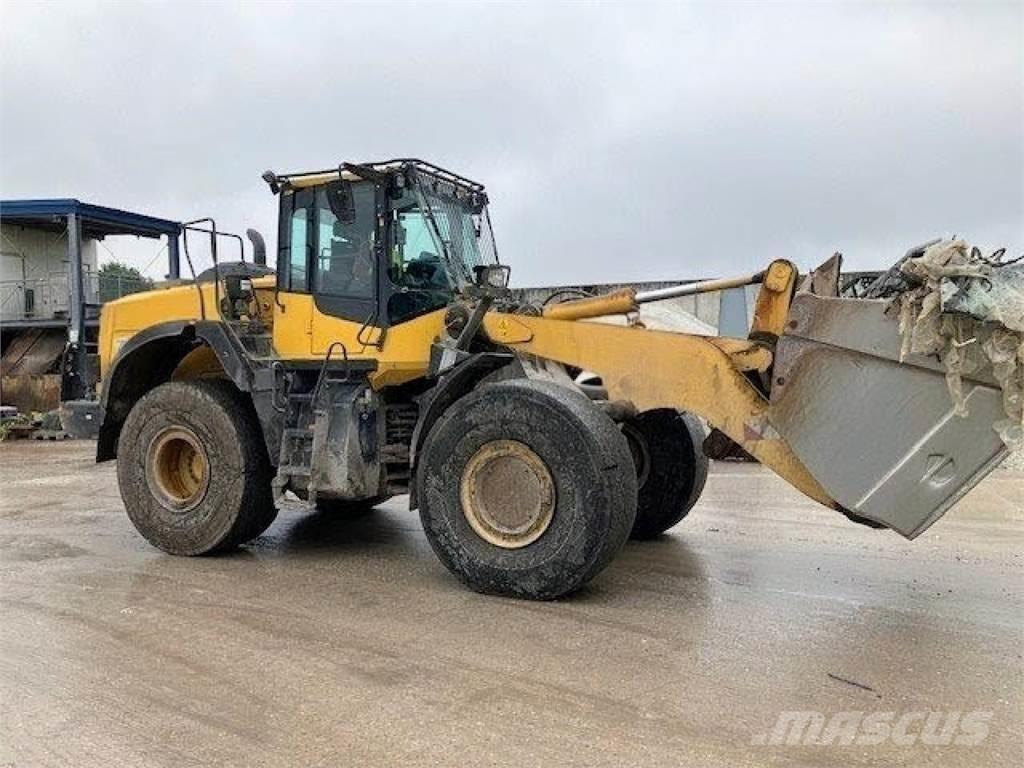 Komatsu WA 380--8E0 Колесни товарачи
