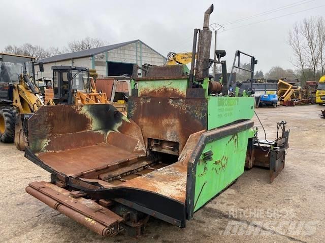 Demag DF 60 C Машини за асфалт