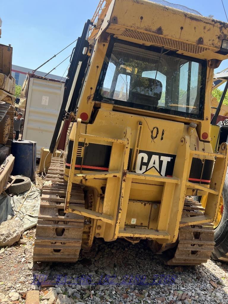 CAT D5G Верижни булдозери
