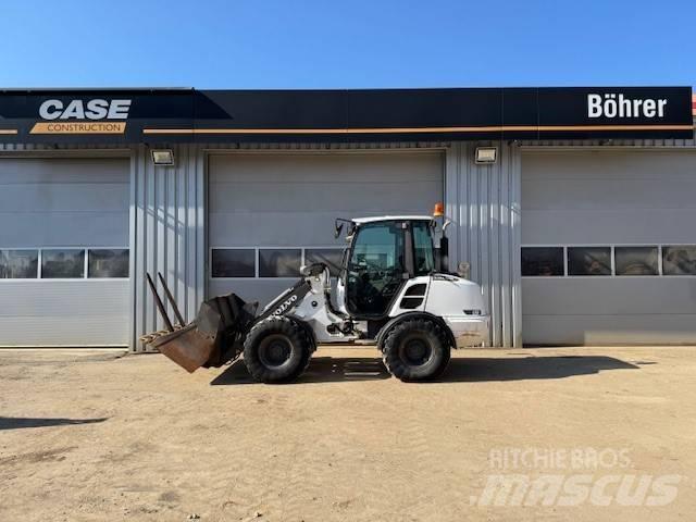 Volvo L 25 F Колесни товарачи