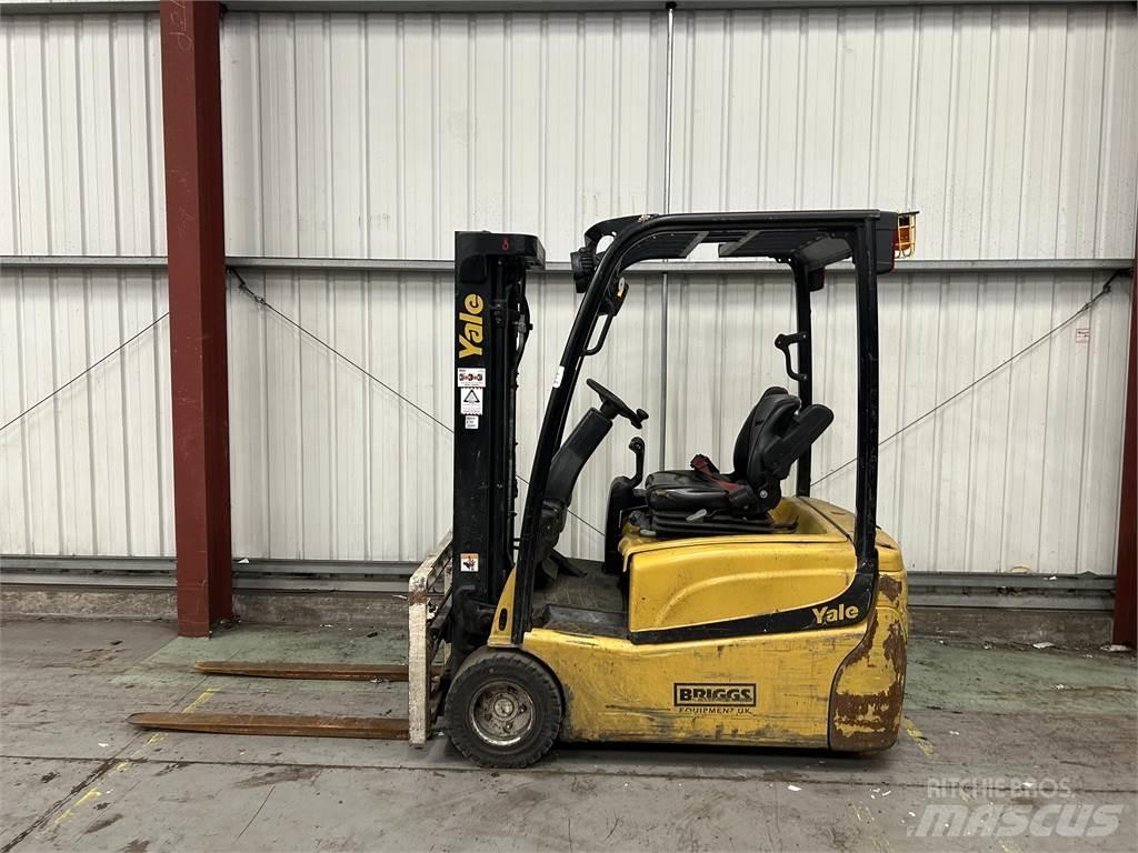 Yale ERP20VT Електрически вилични кари-повдигачи