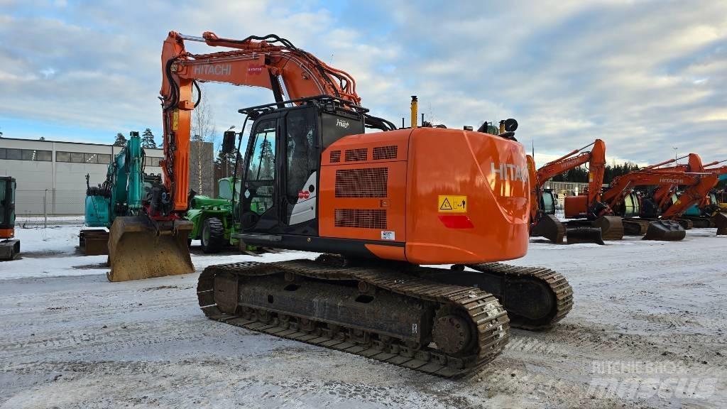Hitachi ZX225USRLC-6 Верижен екскаватор