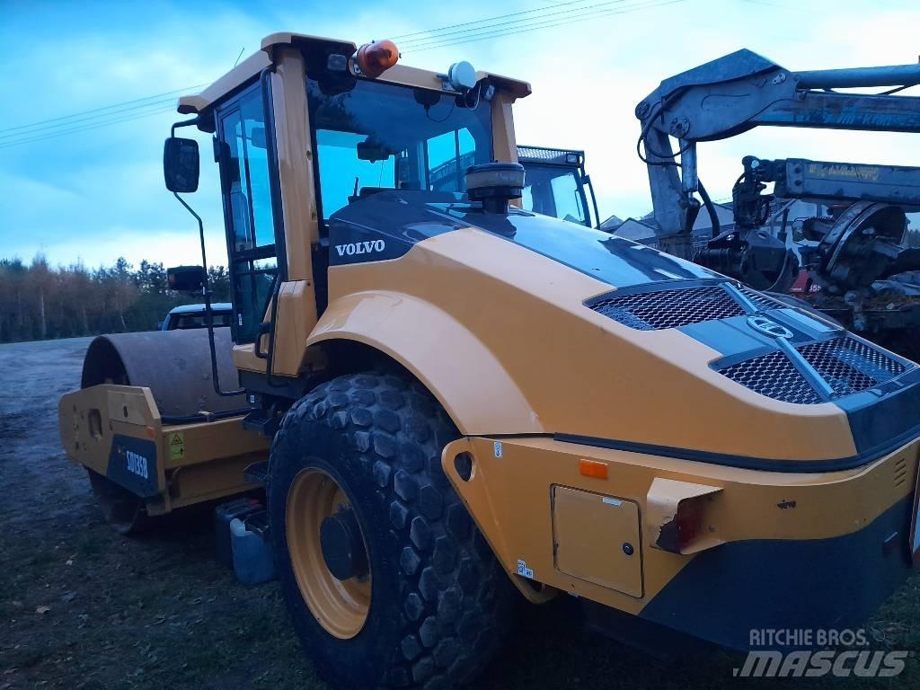 Volvo SD 135 B Еднобарабанни ролки
