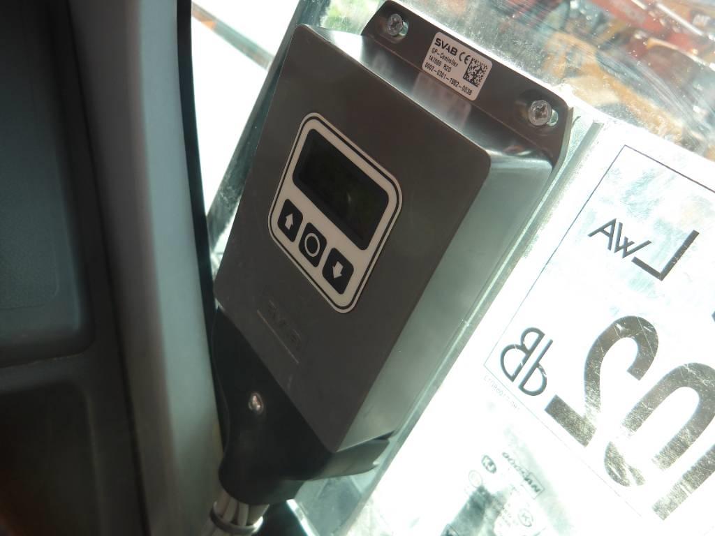 Doosan DX 210 WE Колесни екскаватори