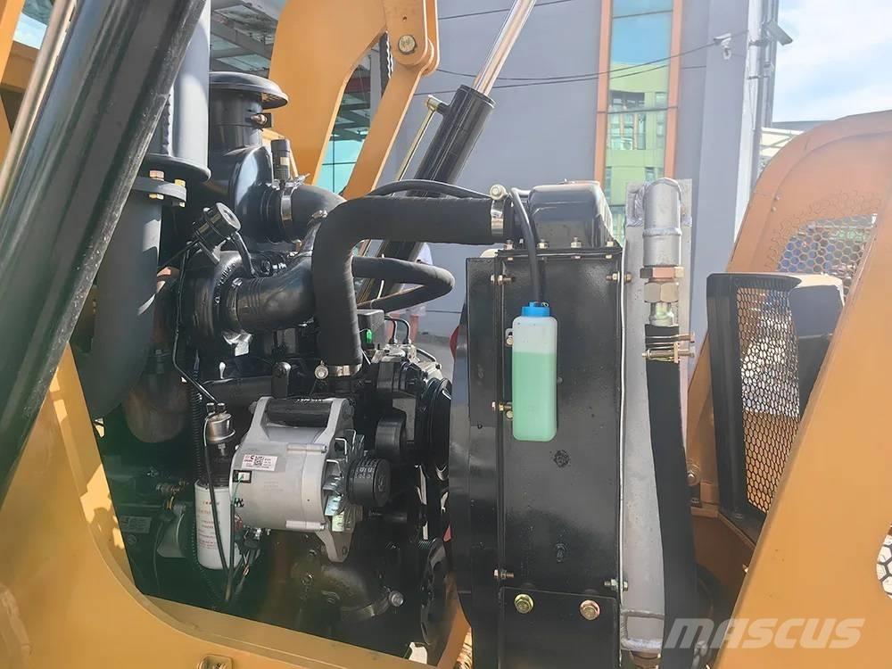 CAT 420F Товарач със заден ексватор