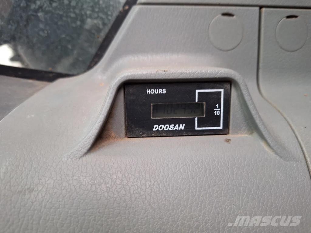 Doosan DX235NLC-5 Верижен екскаватор