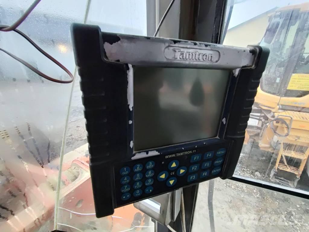 Hitachi ZW 310 Колесни товарачи