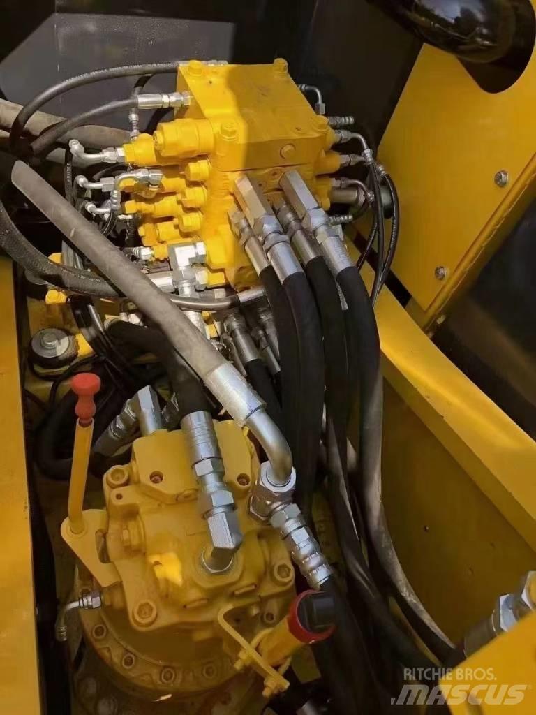 Komatsu 160-7 Верижен екскаватор