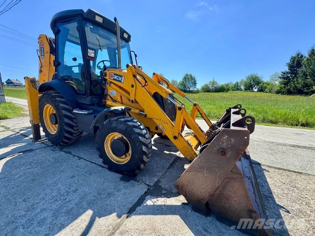 JCB 3 CX Товарач със заден ексватор