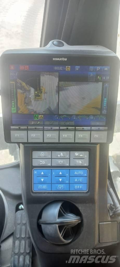 Komatsu PW148-11 Колесни екскаватори