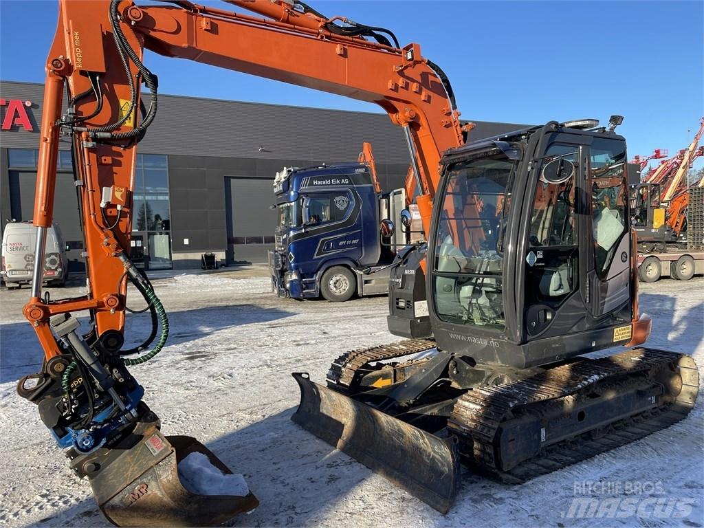 Hitachi ZX 85 US-6 Средни екскаватори 7т - 12т