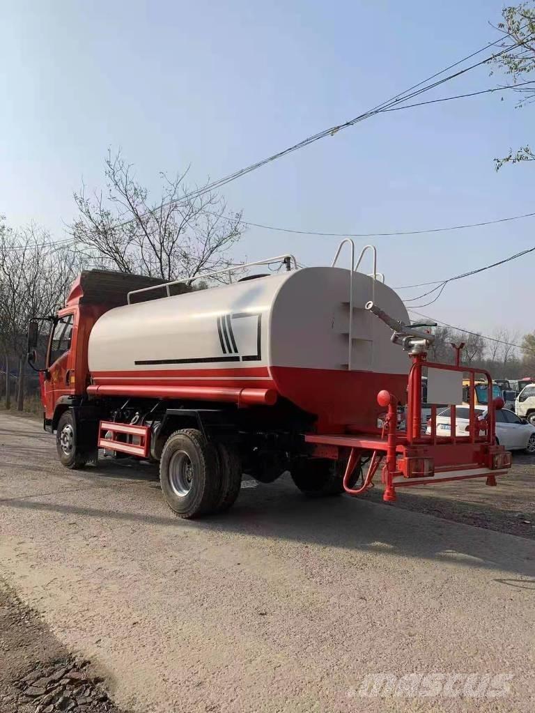 Howo 4x2 Цистерни за вода
