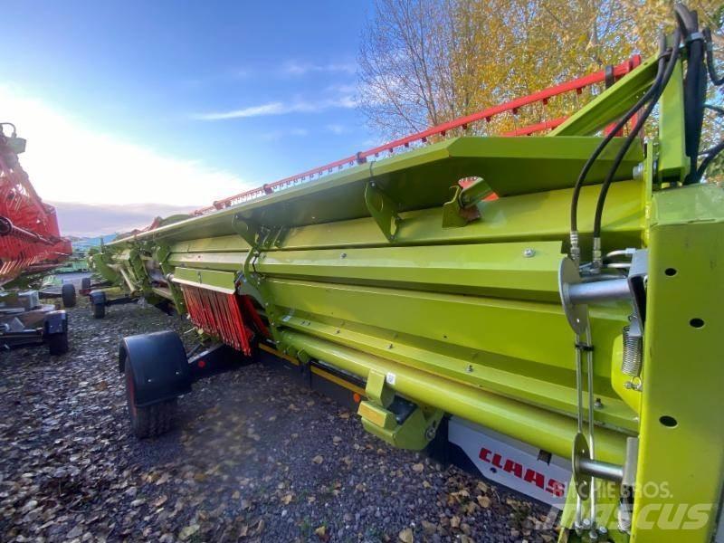 CLAAS LEXION 8600 Комбайни