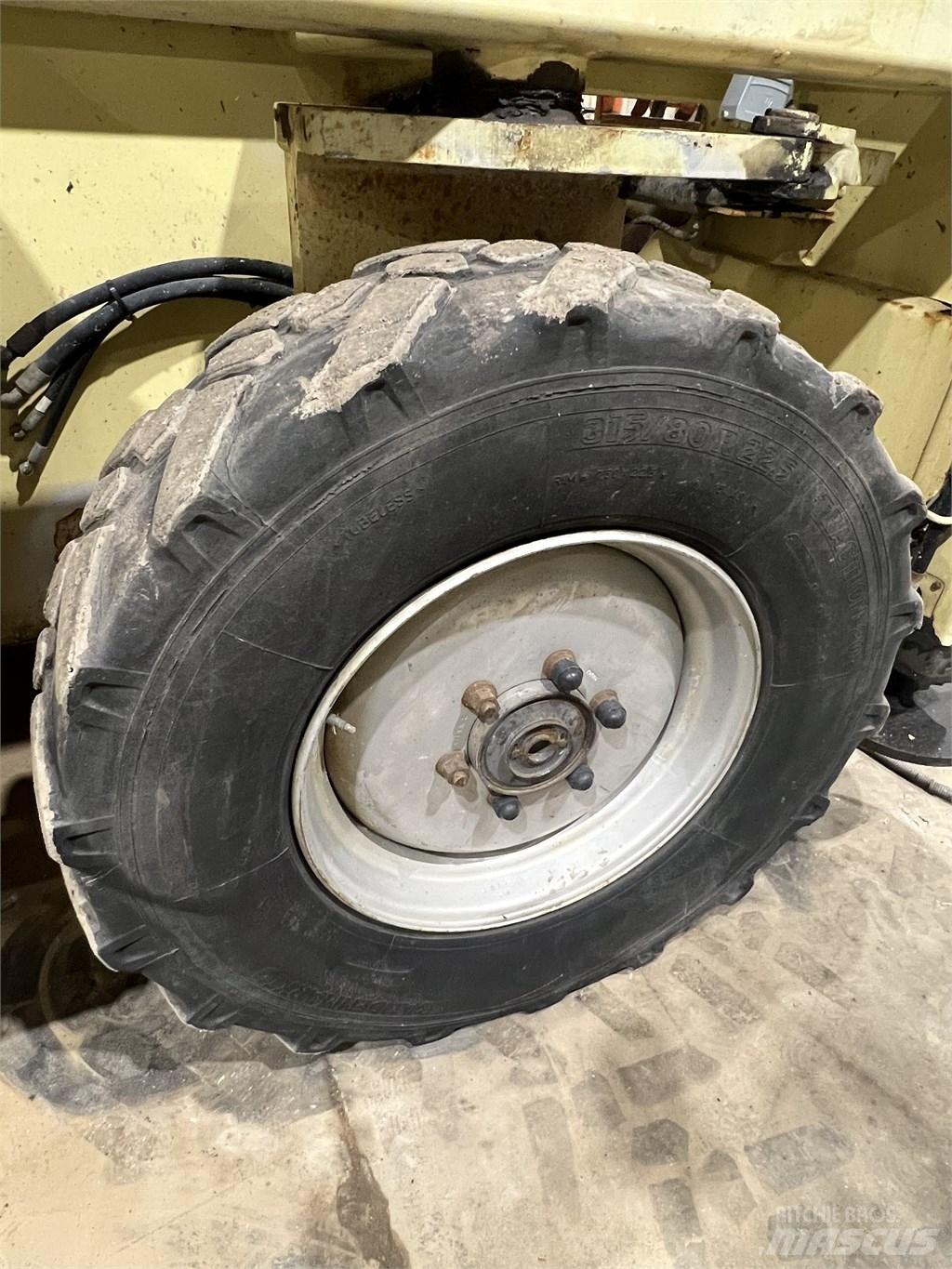 JLG 245-25 Ножични работни платформи