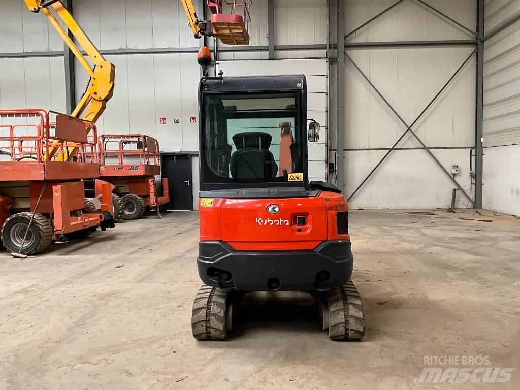 Kubota KX 030-4 Мини екскаватори < 7 т