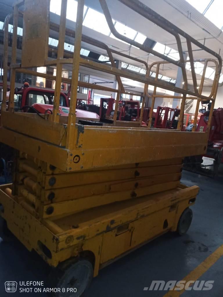 Haulotte Compact 12 Ножични работни платформи