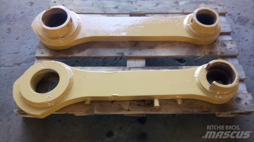 CAT 375 Стрели и рамена
