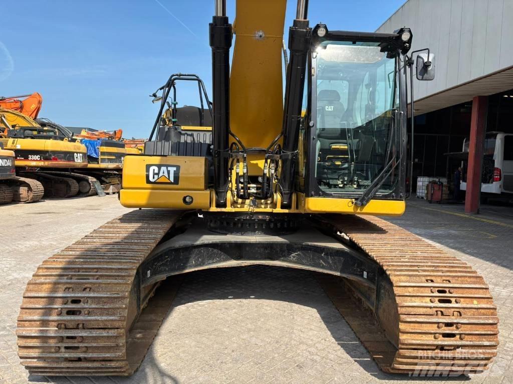 CAT 330 Верижен екскаватор