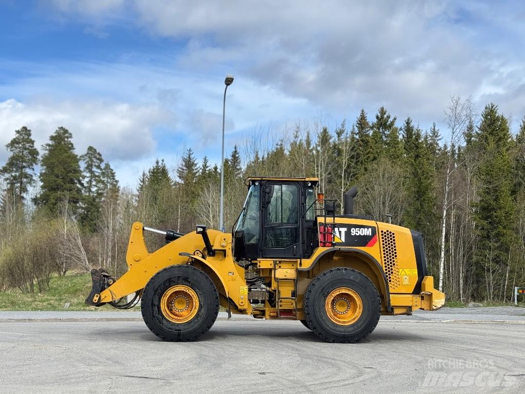 CAT 950 M Колесни товарачи