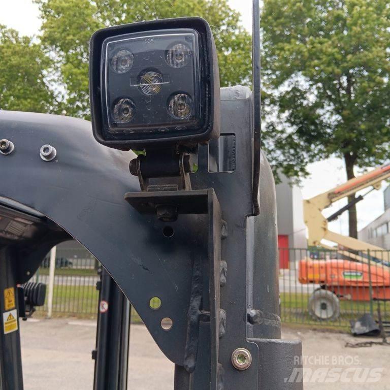 Linde E16P Електрически вилични кари-повдигачи