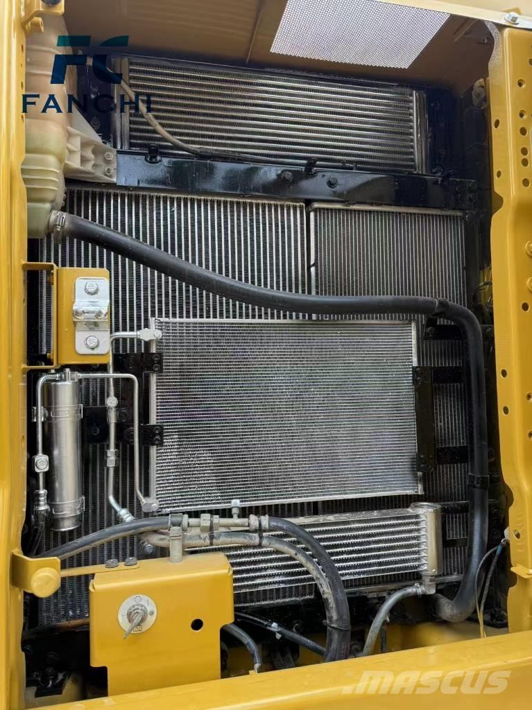 CAT 320 Верижен екскаватор