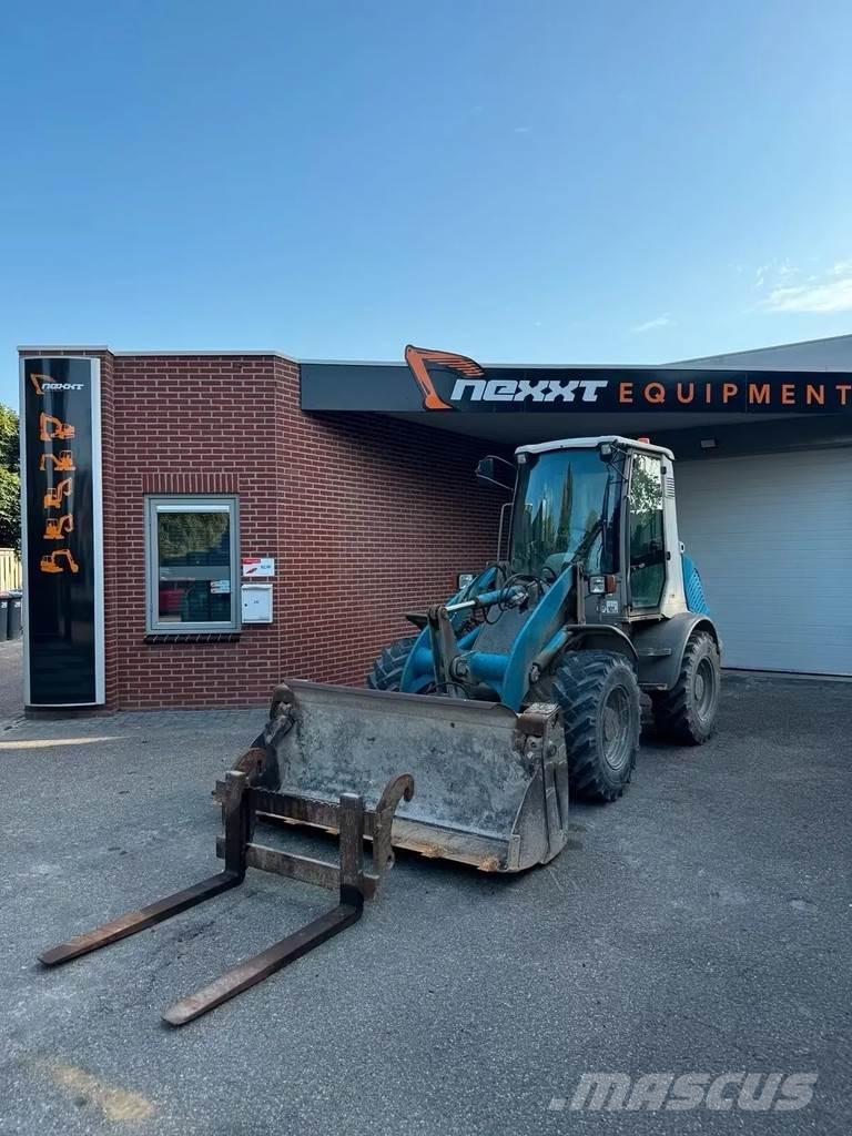 Atlas AR 65 Колесни товарачи