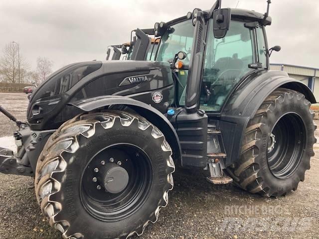 Valtra T 254 V Трактори