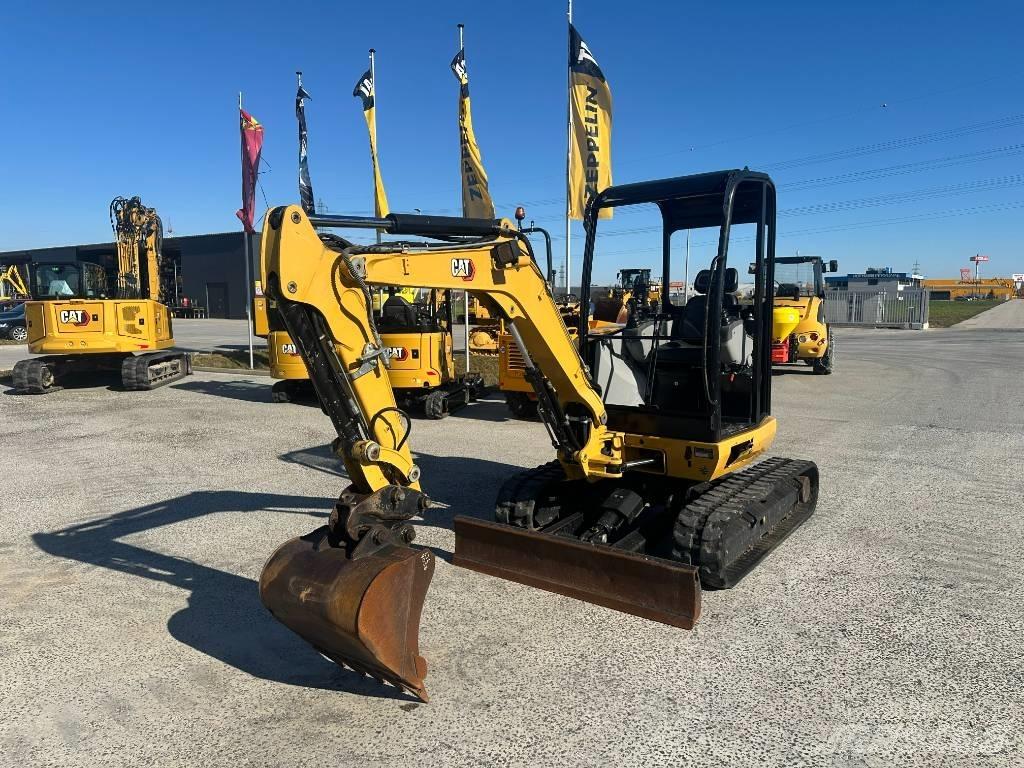 CAT 302.7 D CR Мини екскаватори < 7 т