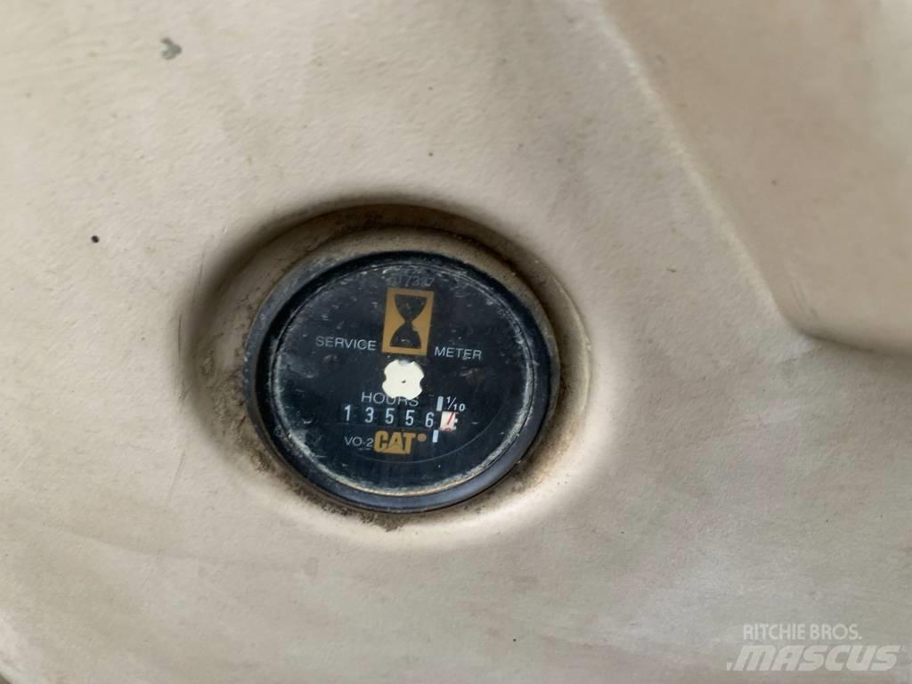CAT 320N Верижен екскаватор