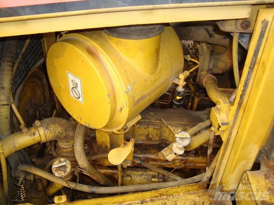 CAT D 6 R DS LGP III Верижни булдозери
