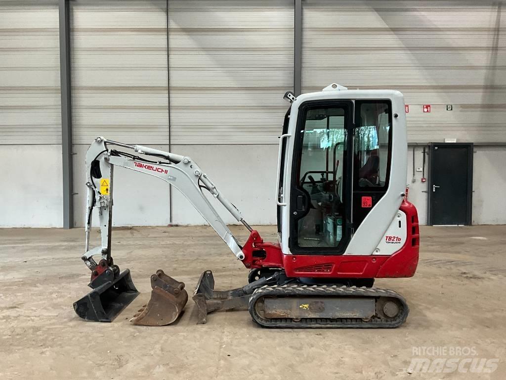 Takeuchi TB 216 Мини екскаватори < 7 т