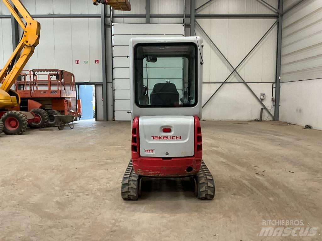Takeuchi TB 216 Мини екскаватори < 7 т