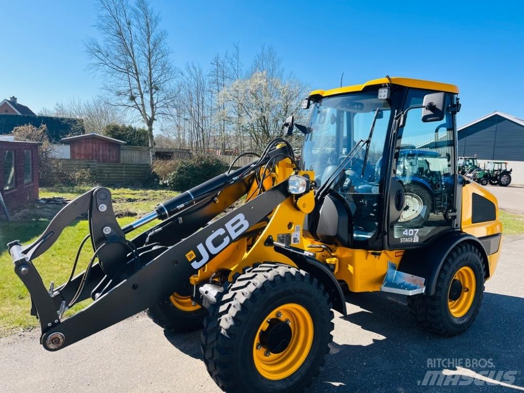 JCB 407 Многофункционални товарачи