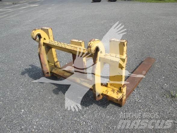  CE LOADER Вилки