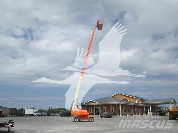 JLG 600S Телескопични повдигачи

