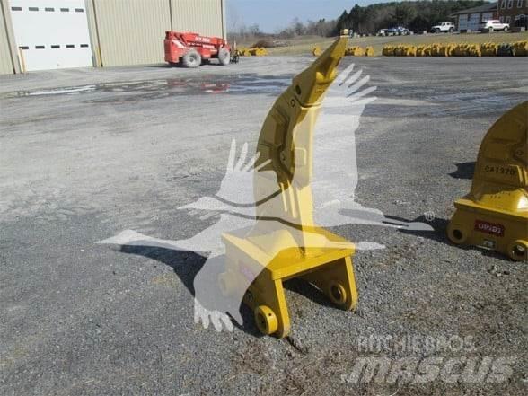 Teran CAT330 Скарификатор