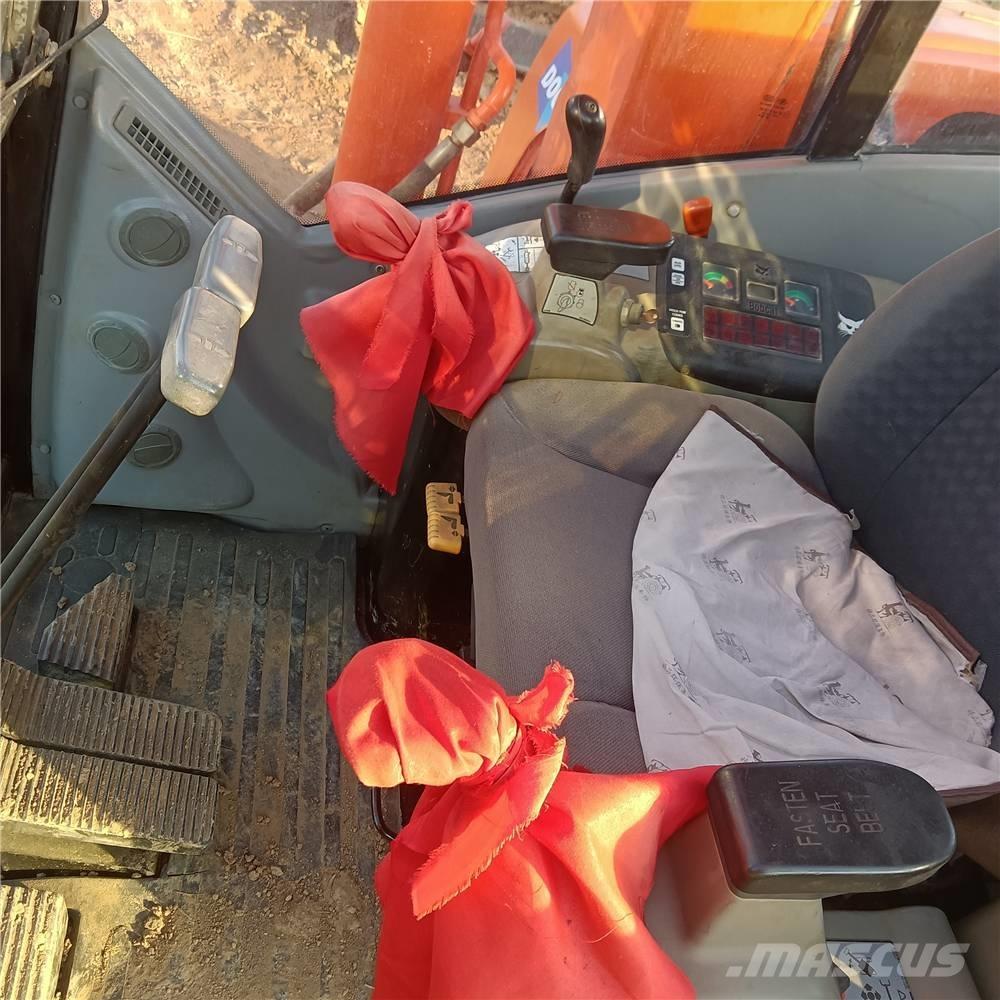 Doosan DH 80 G Средни екскаватори 7т - 12т