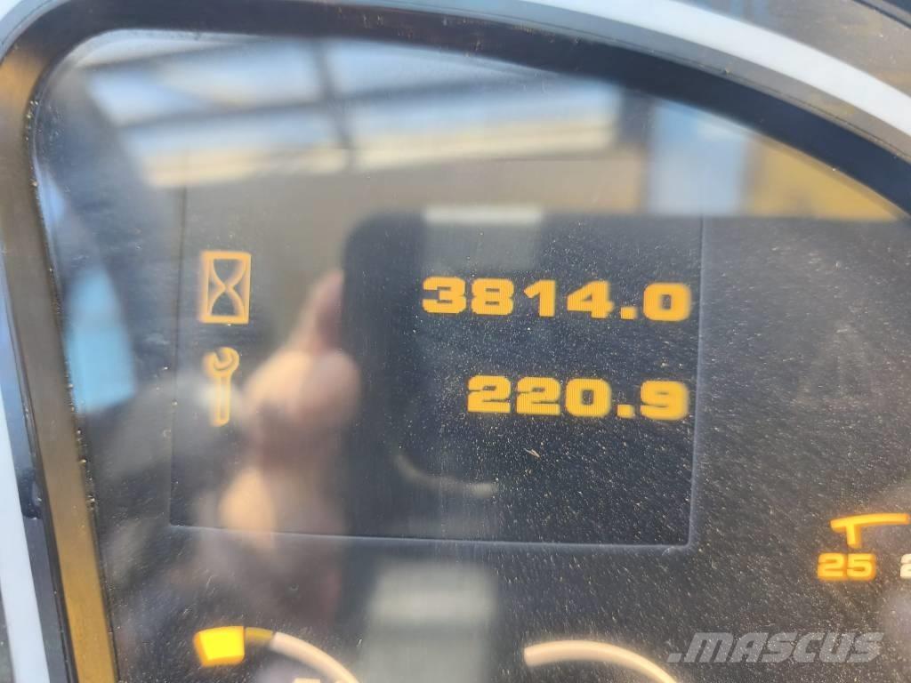 JCB 541-70 Телескопични товарачи