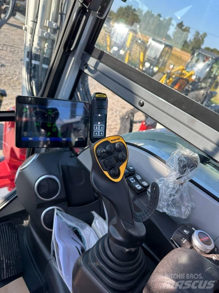 Takeuchi TB 395 W Колесни екскаватори
