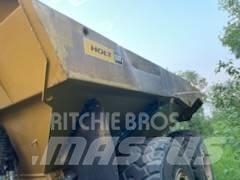 CAT 740 B Дъмпери/моторни превозни средства