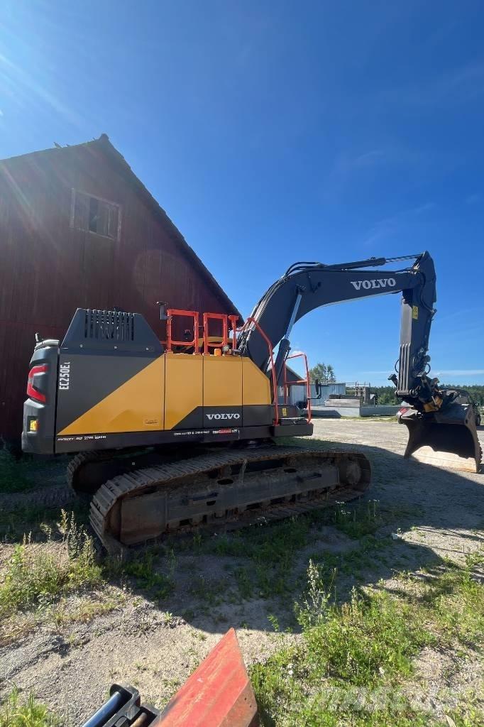Volvo EC 250 EL Верижен екскаватор