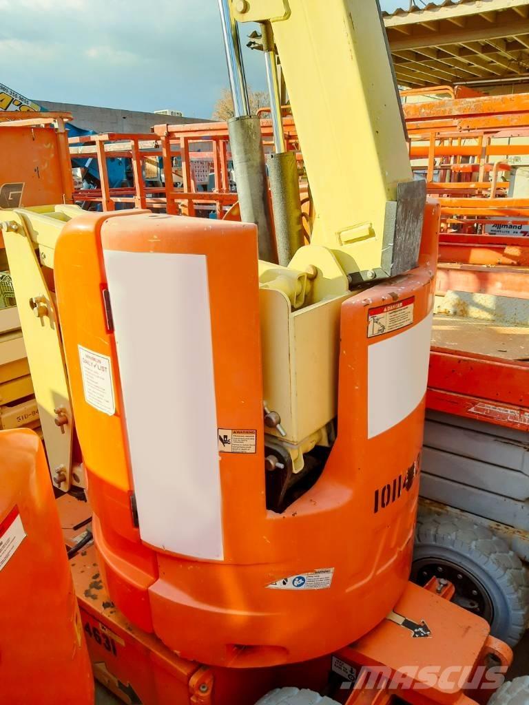 JLG E 300 AJP Съчленени стрелови подемници