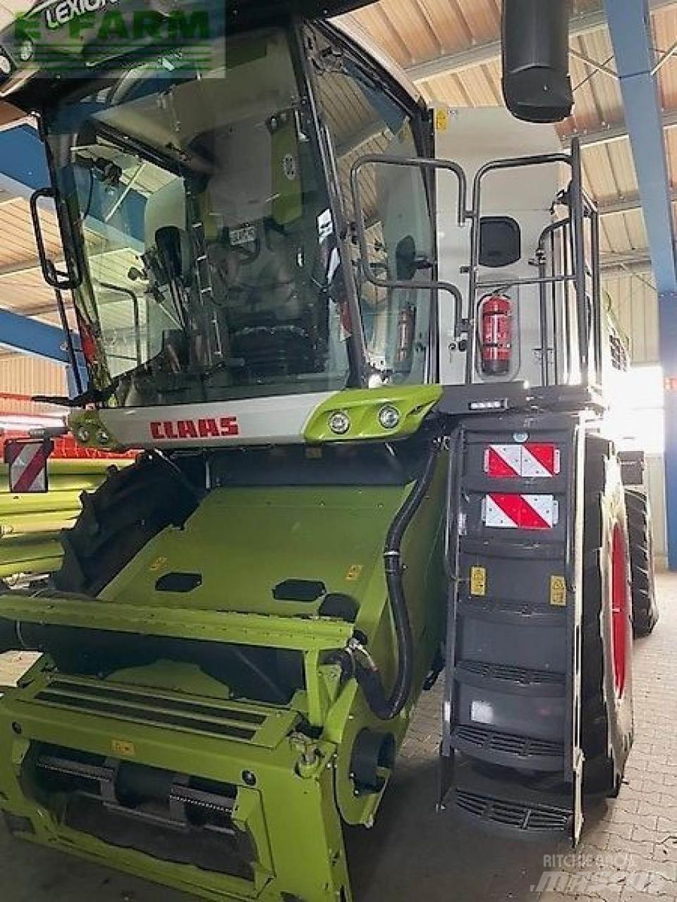 CLAAS lexion 7700 Комбайни