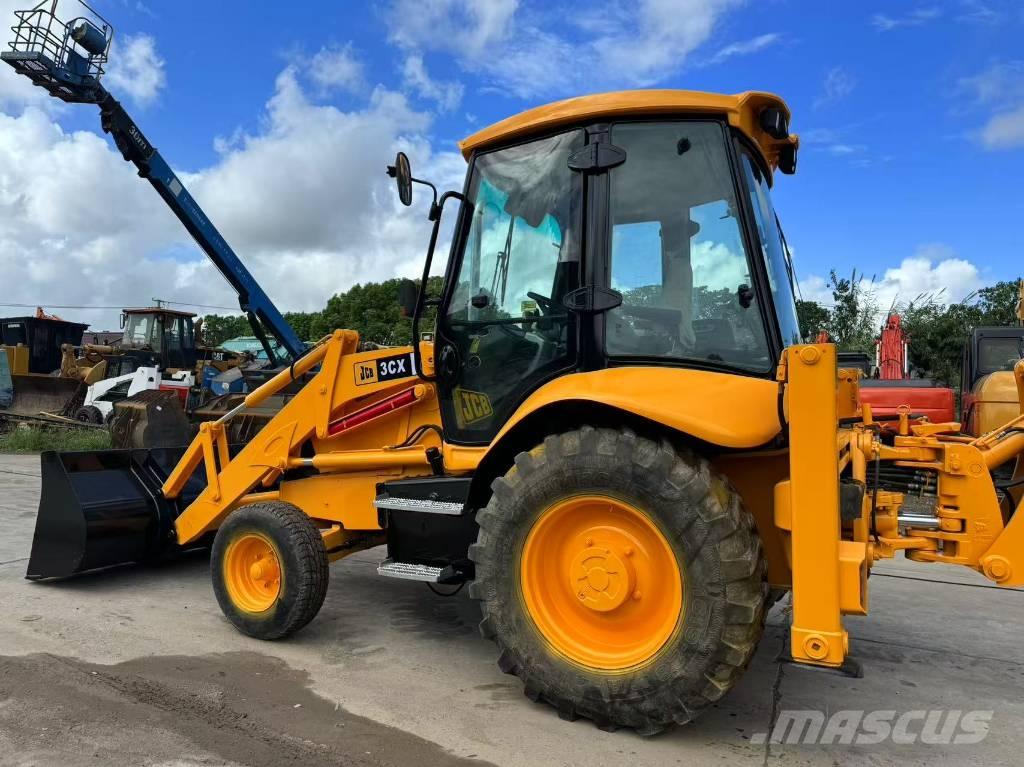 JCB 3 CX Товарач със заден ексватор
