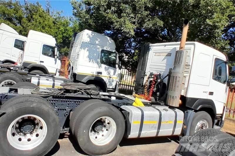 Volvo FMX 440 Други