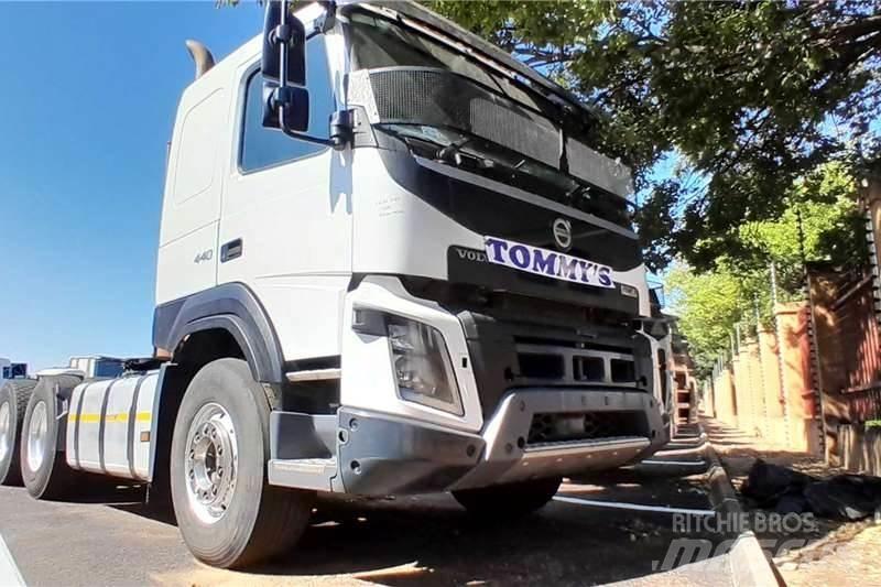 Volvo FMX 440 Други